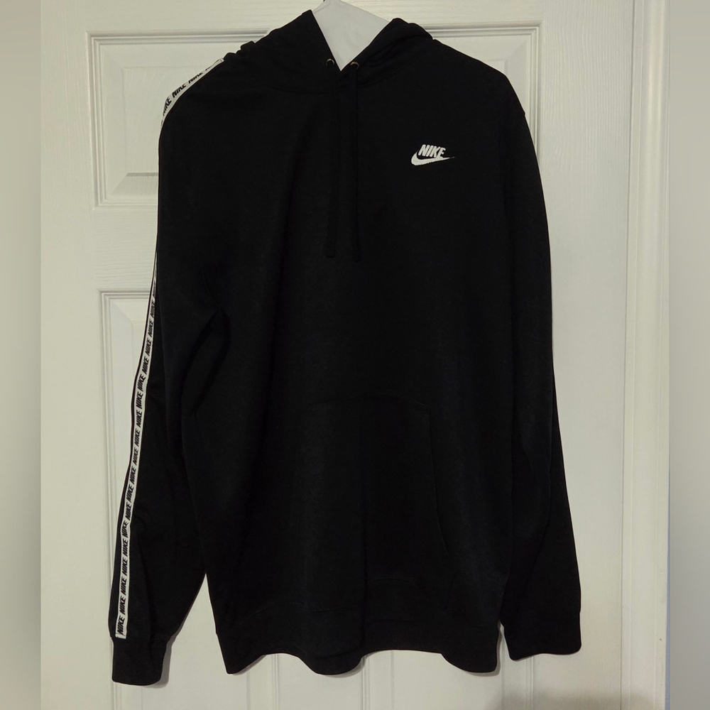 Nike Men's Black Hoodie with White Accents Size LARGE